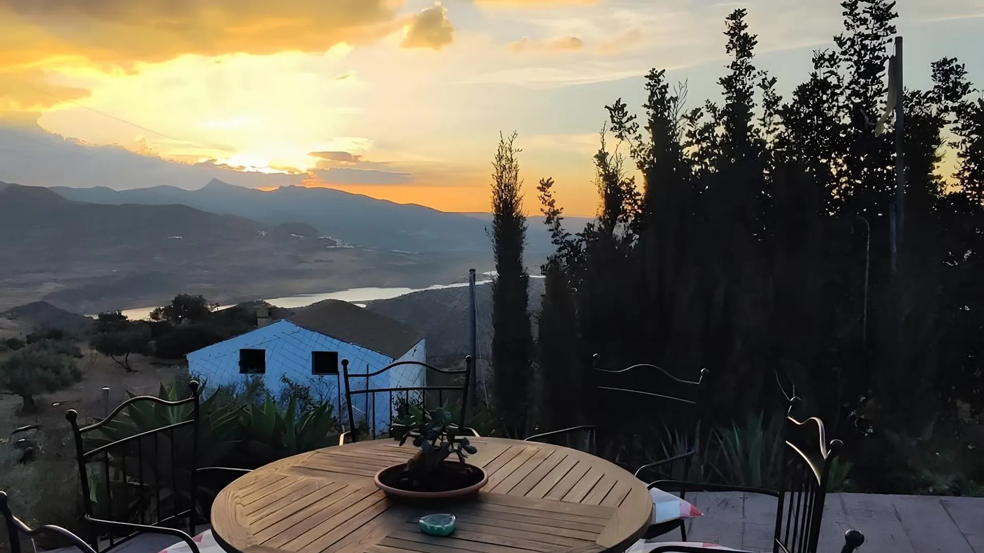 Casa Bella Vista El Gastor Villa